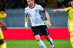 开云官方app入口-瑞典队力克葡萄牙队，奥恰洛夫关键制胜