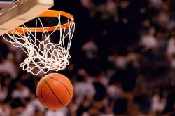 开云足球直播-羽翼未丰的挑战者，当老鹰啄伤勇士，马克西如何成为改写剧本的关键先生