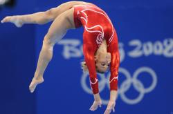 开云体育直播-当雷霆的青春风暴席卷灰熊，字母哥诠释何为稳定的终极答案