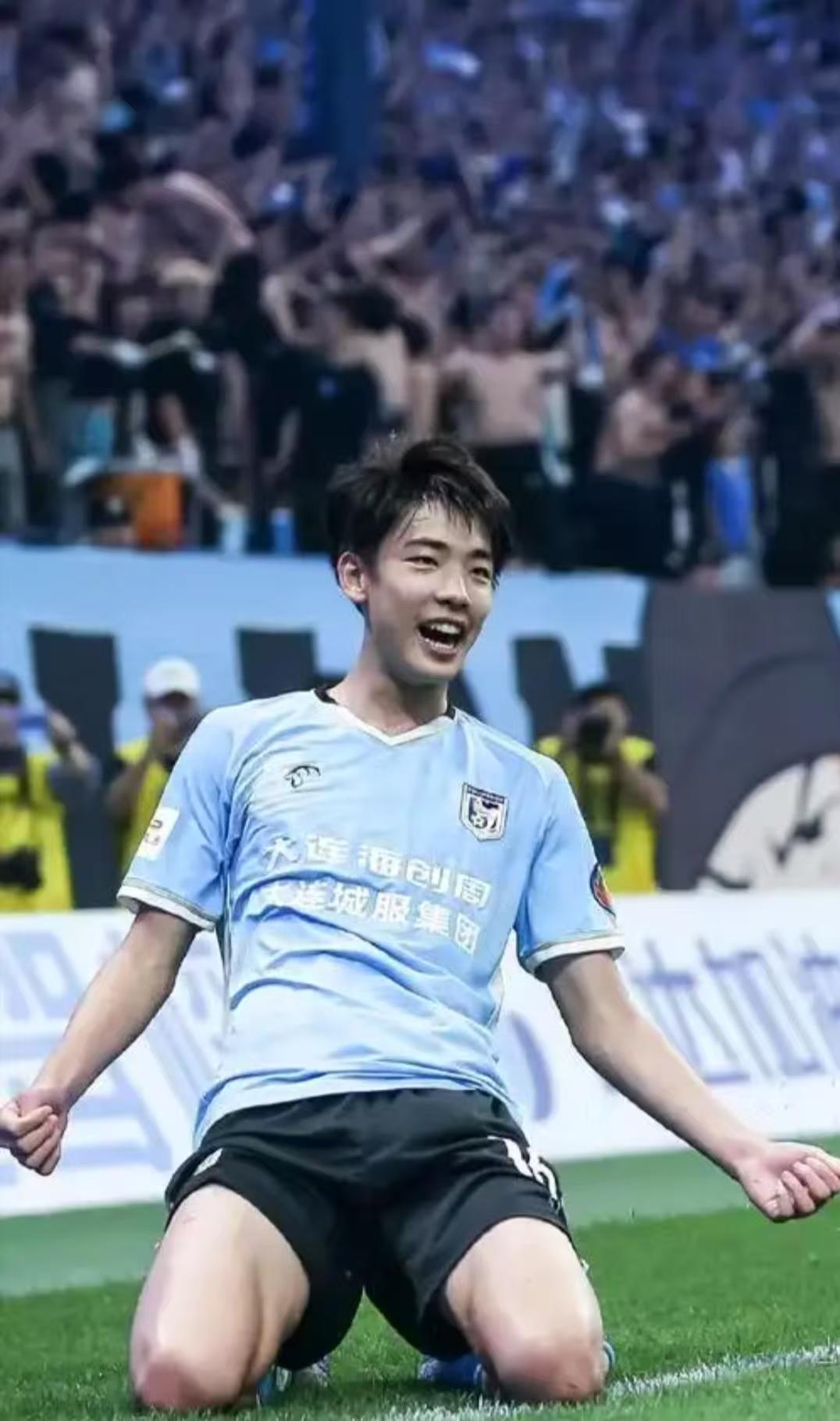 中超联赛球员表现神勇，技术风格全面发挥