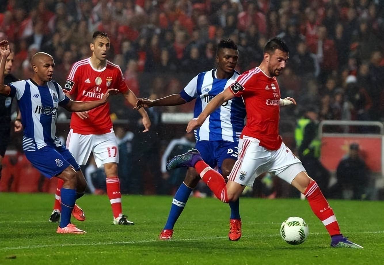 包含博洛尼亚客场逼平亚特兰大,保持不败的词条 包含博洛尼亚客场逼平亚特兰大,保持不败的词条