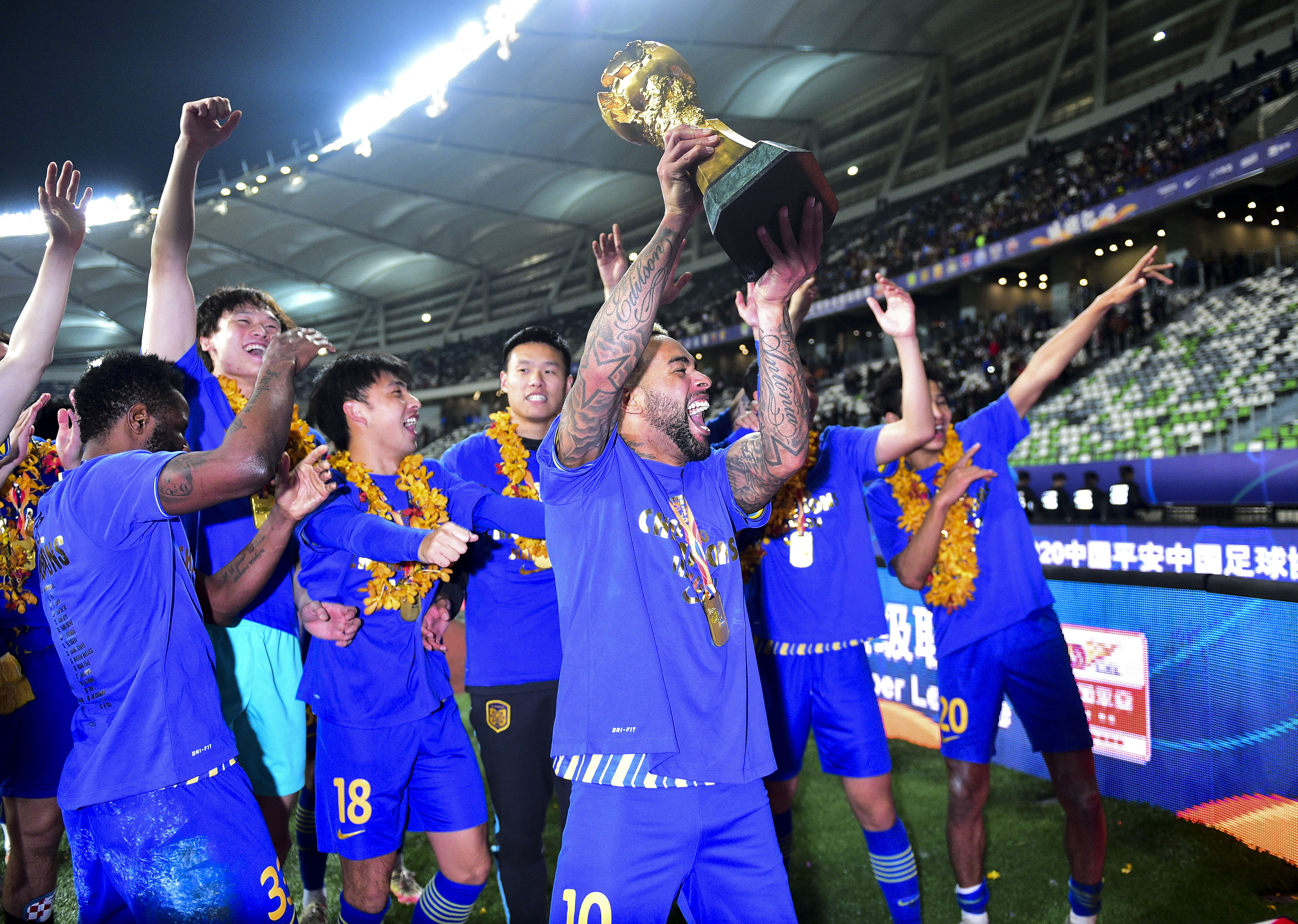 广州富力主场大胜江苏苏宁,取得关键胜利的简单介绍 广州富力主场大胜江苏苏宁,取得关键胜利的简单介绍