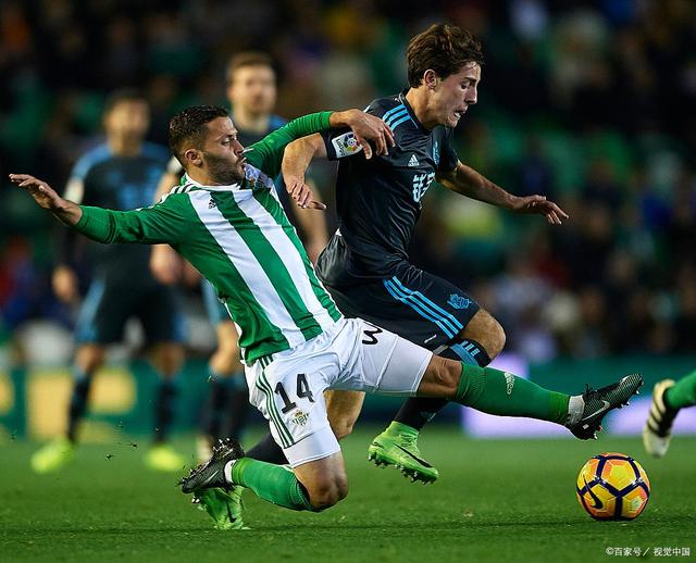 里昂主场告捷,卫冕冠军依旧稳坐榜首的简单介绍 里昂主场告捷,卫冕冠军依旧稳坐榜首的简单介绍