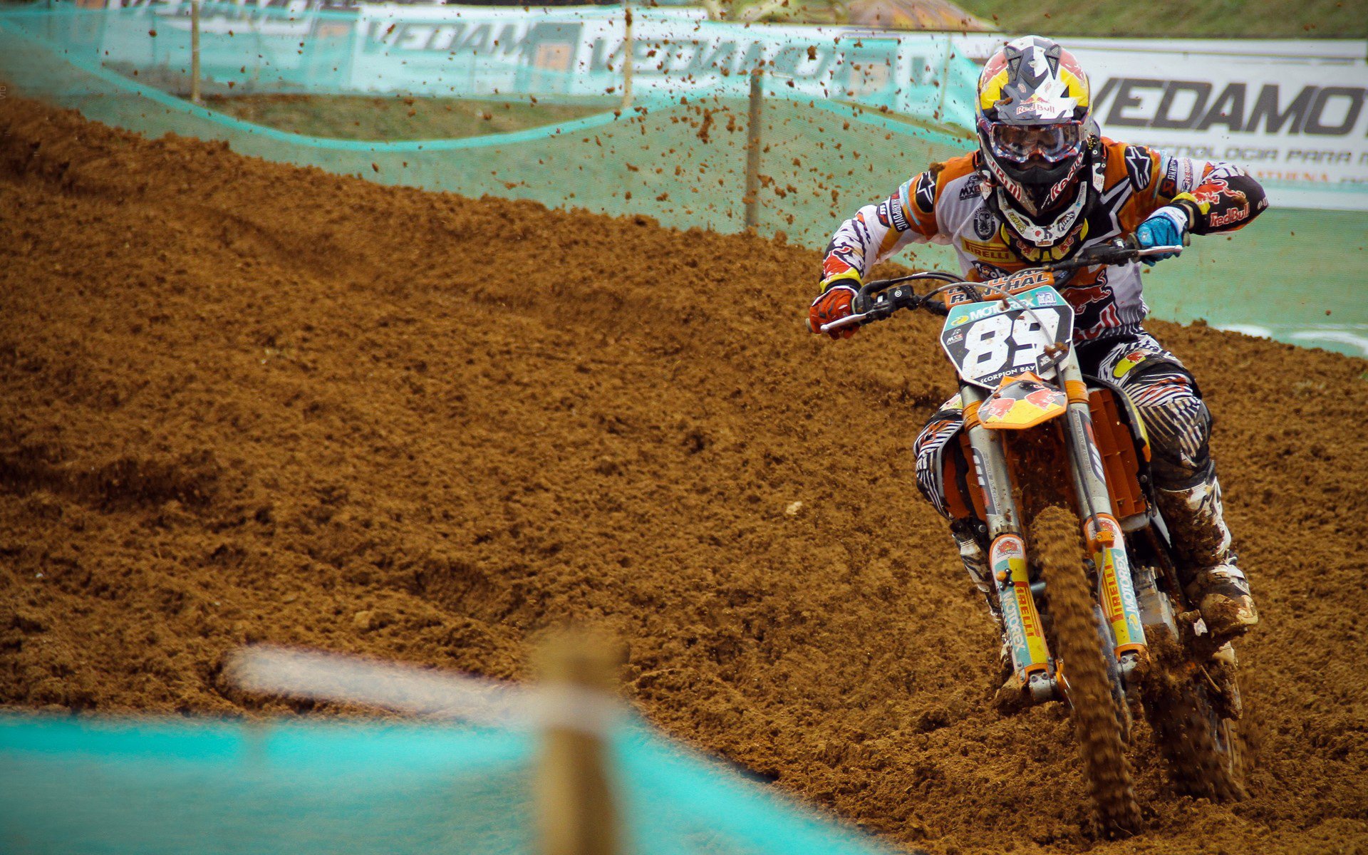 鏖战与统治,日本队苦战泰国,辛杜展现羽坛绝对实力